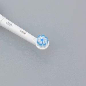 Bàn chải điện Oral-B Vitality Ultrathin Blue D12.513