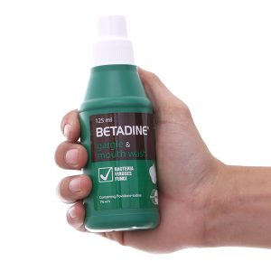 Thuốc súc họng Betadine phòng và trị nhiễm khuẩn khoang miệng chai 125ml