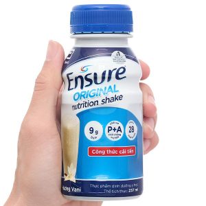 Sữa bột pha sẵn Ensure Original bổ sung dinh dưỡng đầy đủ hương vani (6 chai x 237ml)